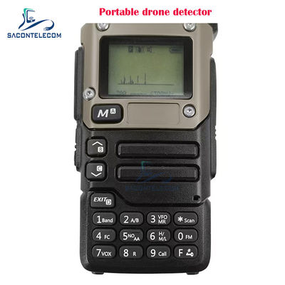 Detector de drones portátil com alcance de detecção de 600-800 m, faixa de frequência de 700 MHz-6 GHz e ângulo de trabalho de 360 graus